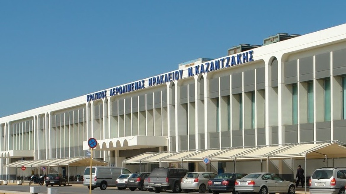 Πέντε συλλήψεις για παράνομα διαβατήρια σε αεροδρόμια της Κρήτης