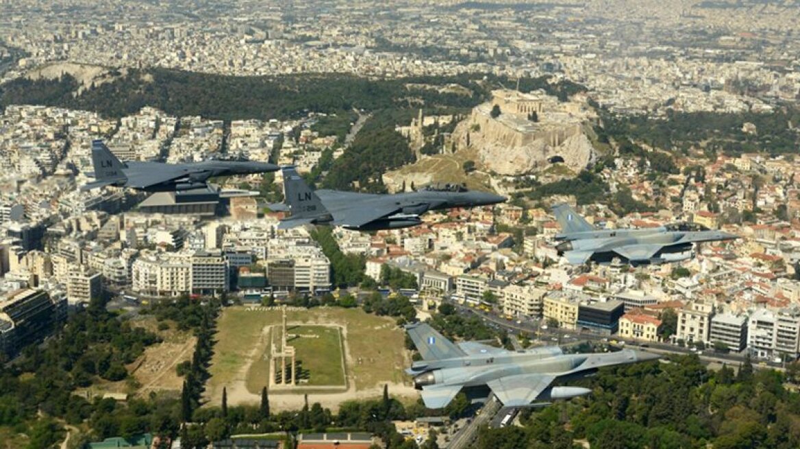 Jet Fighters over the Acropolis! (VIDEO)