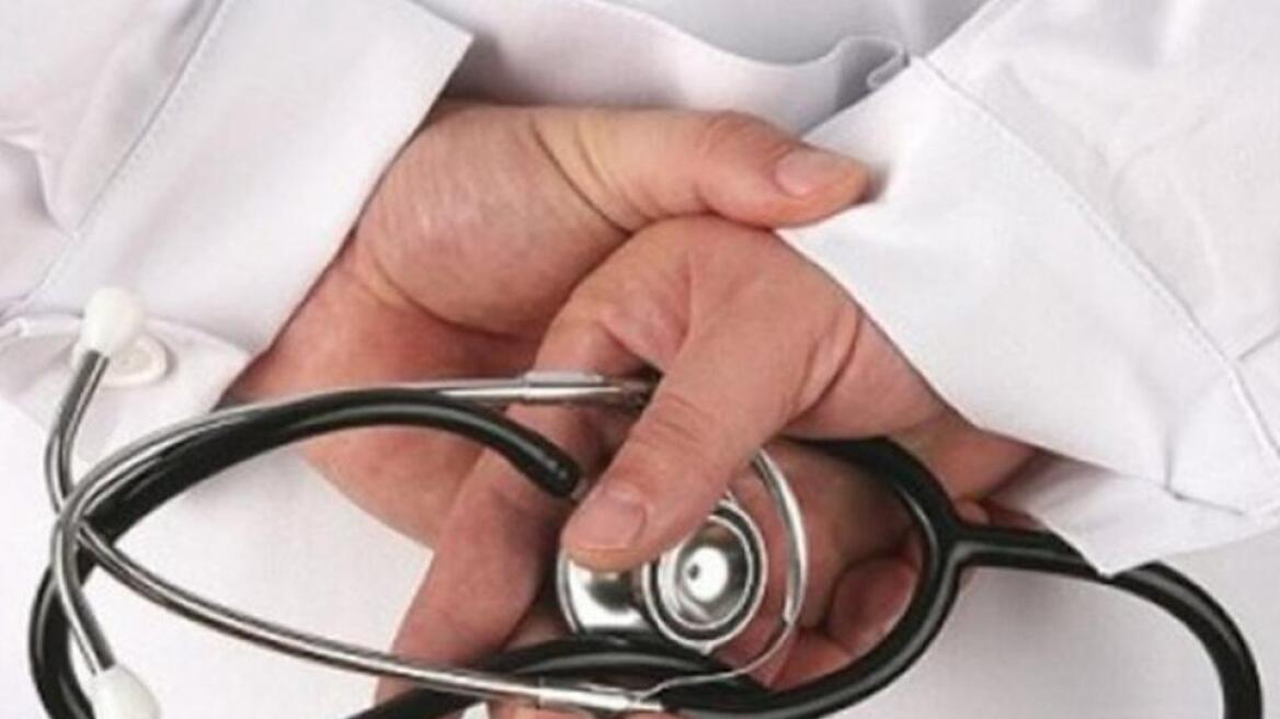 Σε ρόλο... «τροχονόμου» οι 1.300 οικογενειακοί γιατροί που θα προσληφθούν