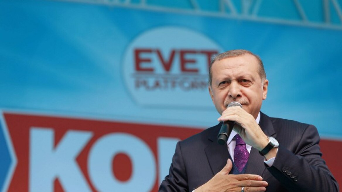 Δημοψήφισμα στη Τουρκία: Το 8% των αναποφάσιστων θα κρίνει το αποτέλεσμα