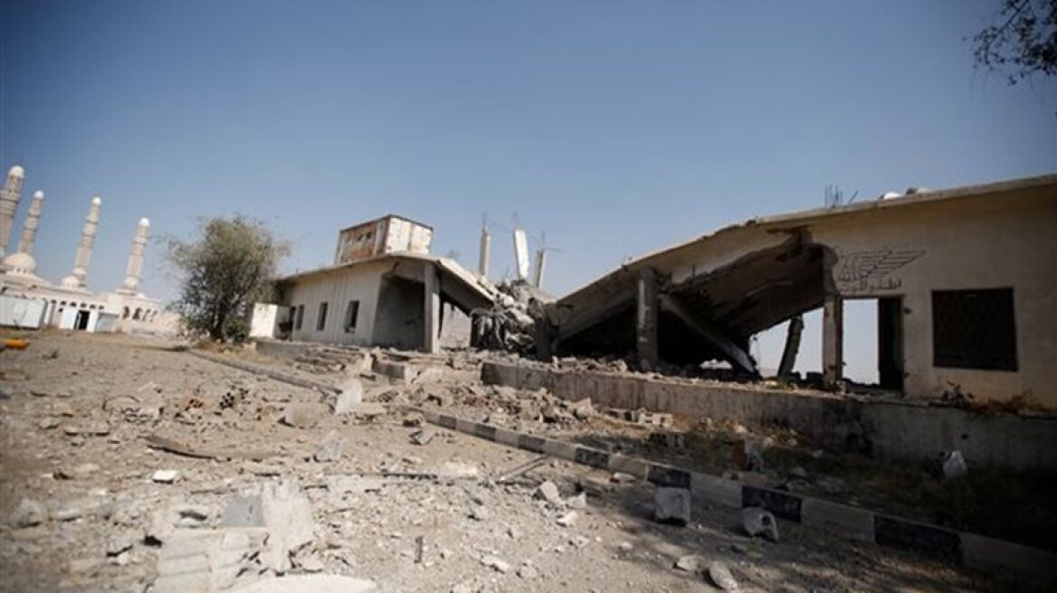 Υεμένη: 25 νεκροί σε εχθροπραξίες γύρω από ένα στρατόπεδο