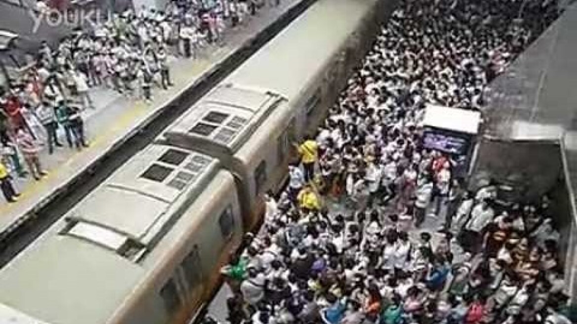 Βίντεο: Στο μετρό του Πεκίνου σε ώρα αιχμής!