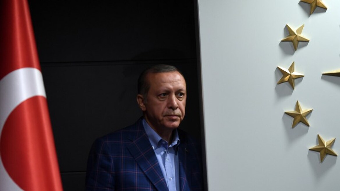 Δημοψήφισμα στην Τουρκία: Στα χέρια του Ερντογάν το μέλλον της χώρας