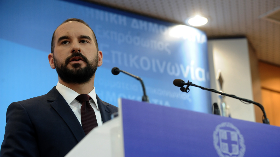 Τζανακόπουλος: Ανυπόστατα τα σενάρια για τη λήψη μέτρων το 2018
