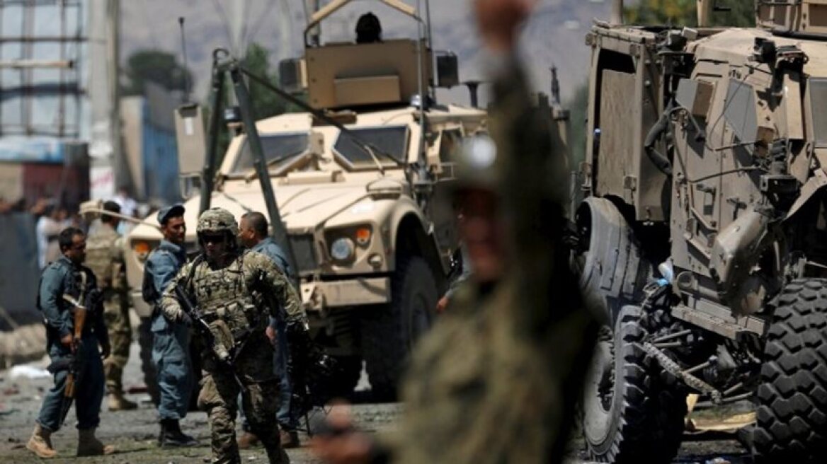 Αφγανιστάν: Ταλιμπάν, μεταμφιεσμένοι στρατιώτες, σκόρπισαν το θάνατο - 140 νεκροί 