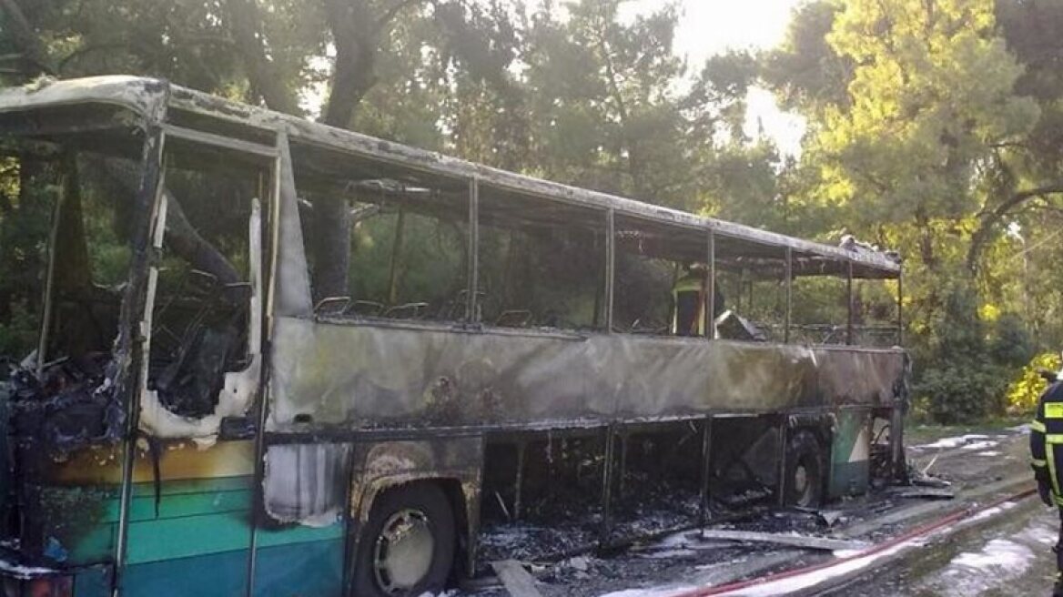 Σε ξενοδοχείο του Ρίου οι 67 μαθητές του λεωφορείου που τυλίχθηκε στις φλόγες