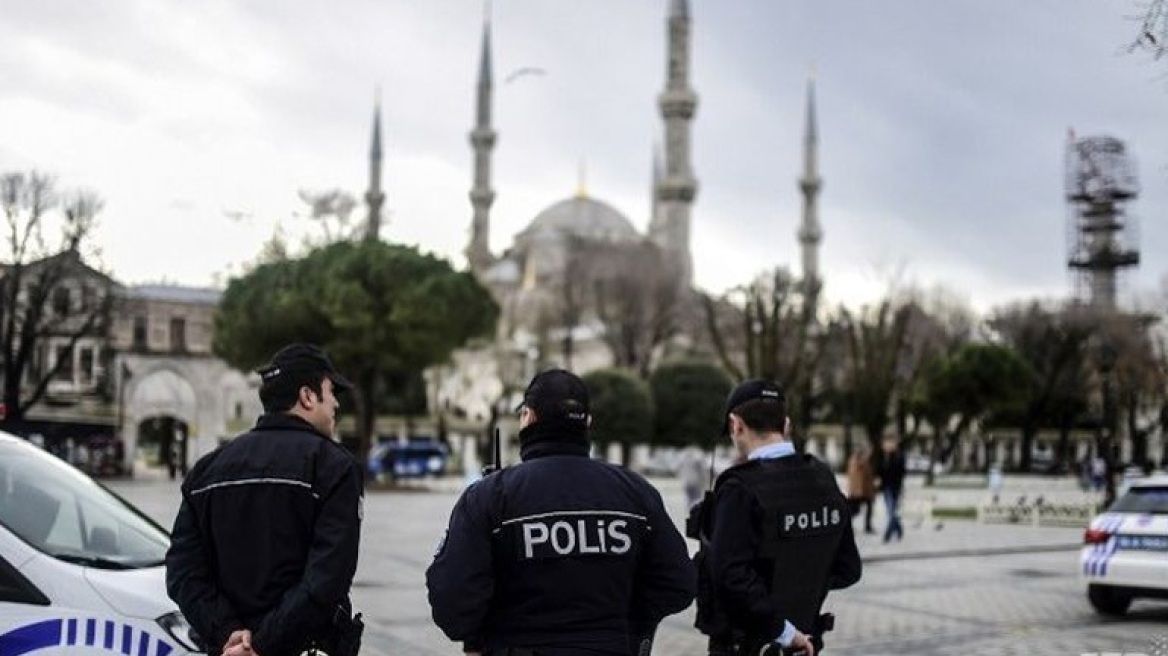 Τουρκία: Νέο κύμα εκκαθαρίσεων, 3.974 δημόσιοι λειτουργοί αποπέμπονται!