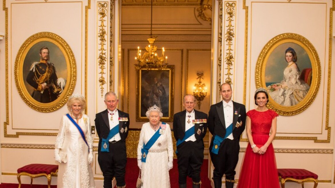 Μυστήριο: Κάλεσαν εκτάκτως όλο το προσωπικό της βασίλισσας Ελισάβετ στο παλάτι