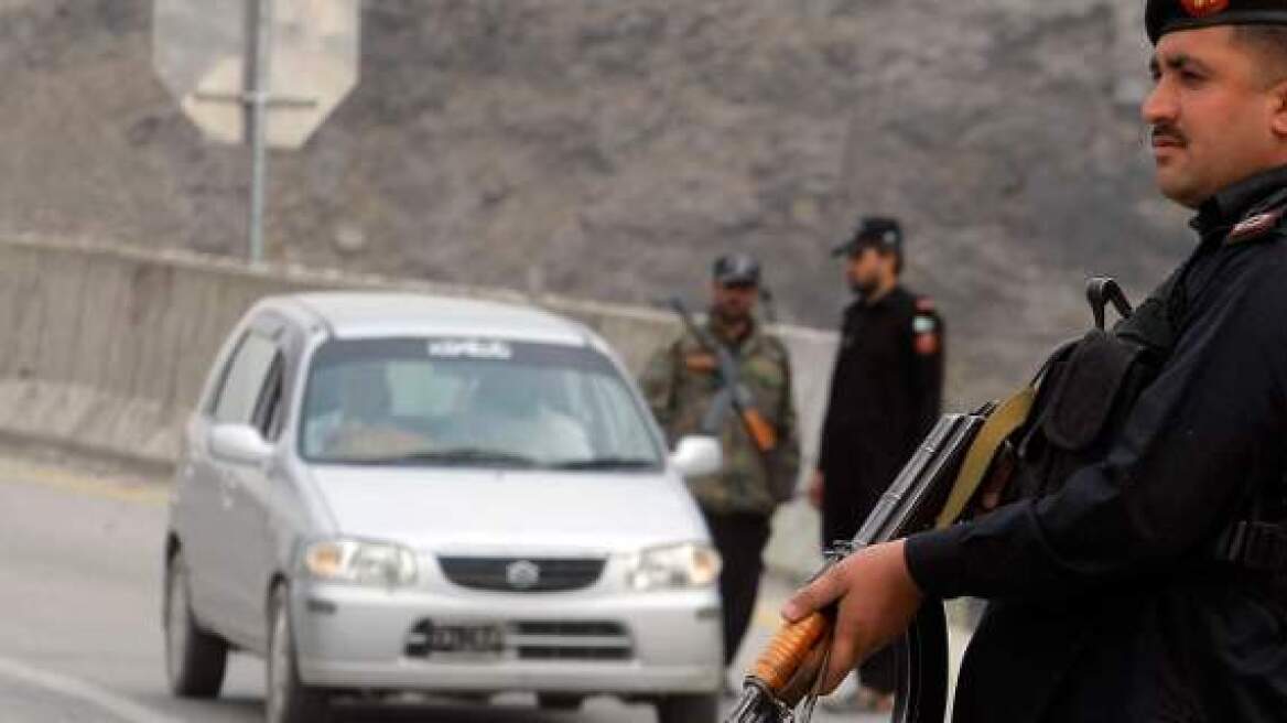 Ένας νεκρός και 17 τραυματίες από πυρά στα σύνορα Αφγανιστάν - Πακιστάν