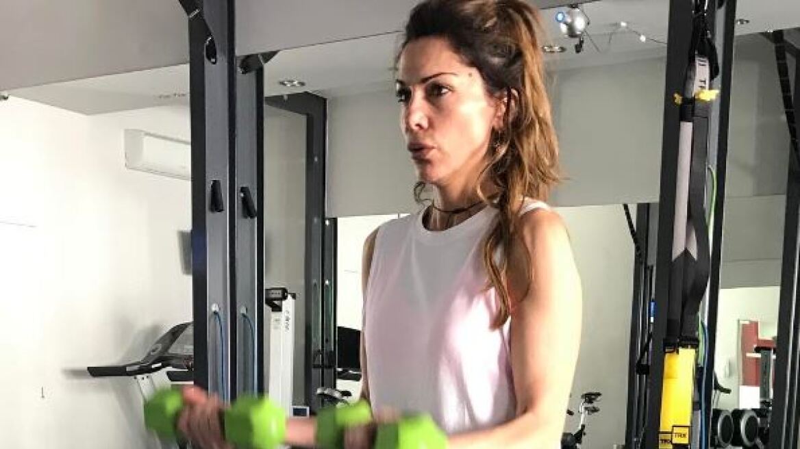  Η Δέσποινα Βανδή μοιράζεται τις ασκήσεις και την διατροφή της για ένα fit σώμα εν όψει καλοκαιριού 