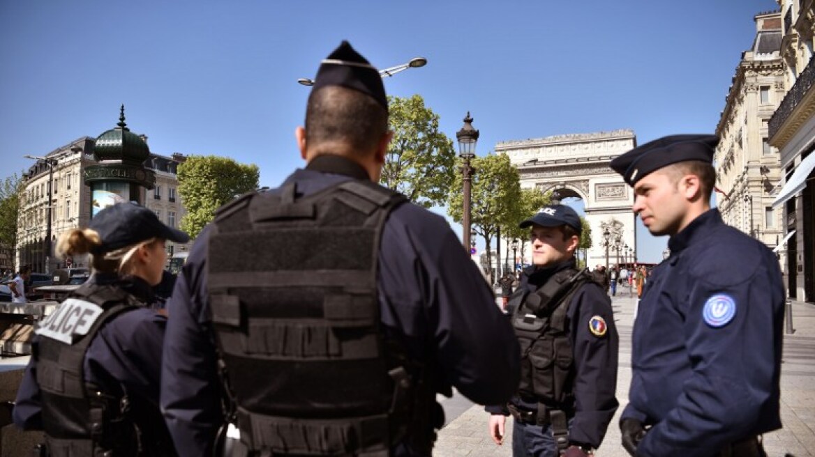 Γαλλία: Τρομοκρατική επίθεση ετοίμαζε ο πρώην στρατιωτικός που συνελήφθη εχθές
