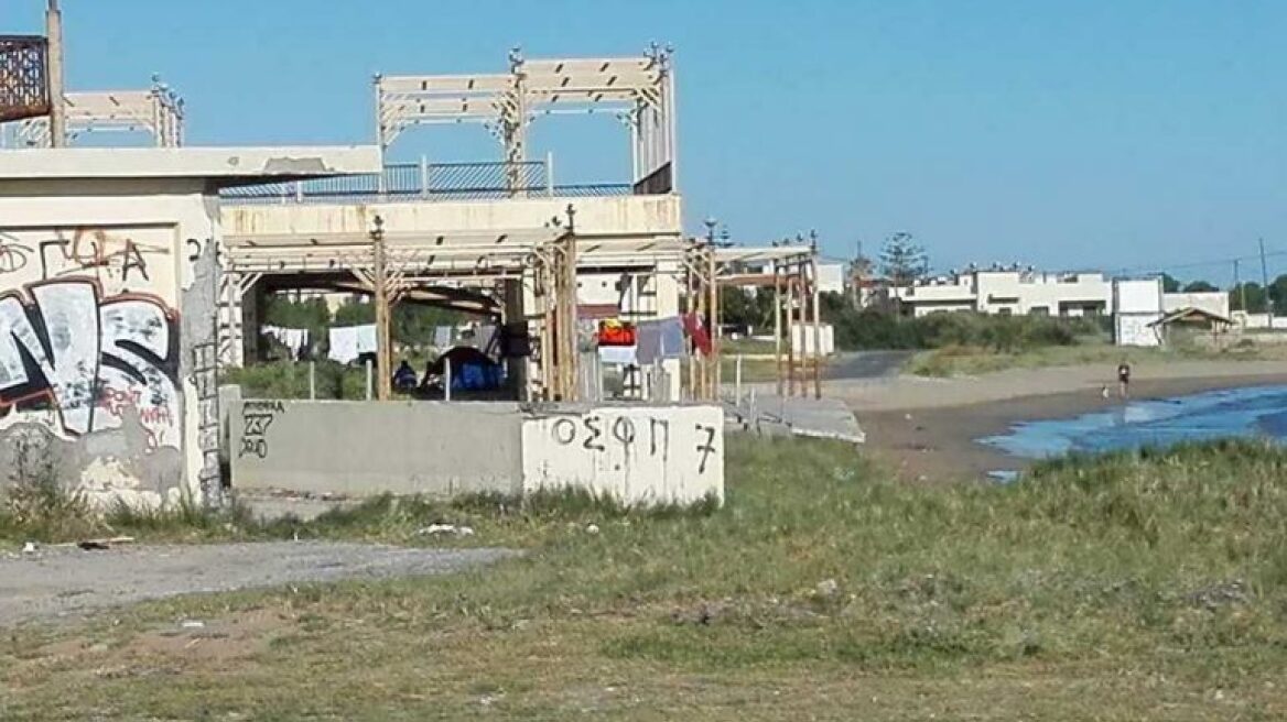Κρήτη: Μετατρέπουν σε καταυλισμό την πρώην βάση των Γουρνών!