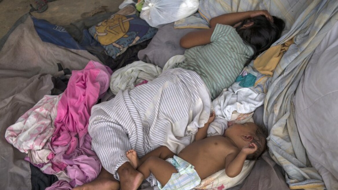 Παιδική θνησιμότητα, θάνατοι γυναικών και ελονοσία σαρώνουν τη Βενεζουέλα
