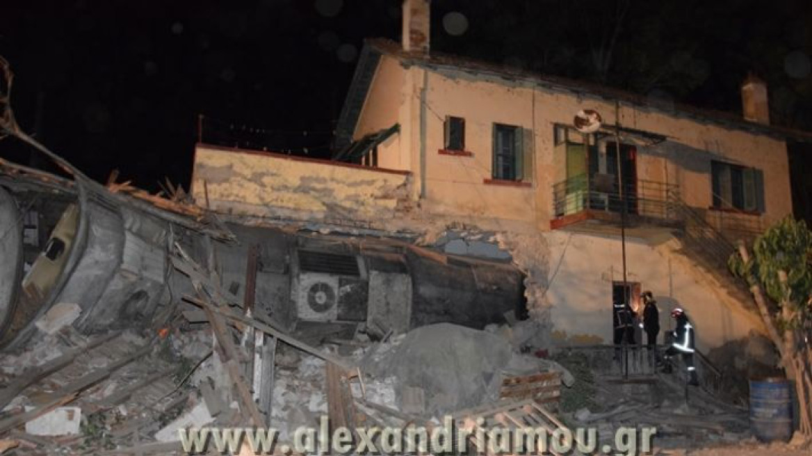 Train derailed in Greece! Four dead & five injured! (VIDEO-PHOTOS) (UPD3)