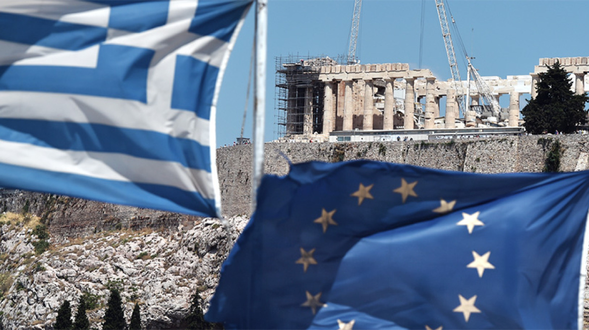 «Κολλημένη» στην ύφεση για έξι μήνες η ελληνική οικονομία