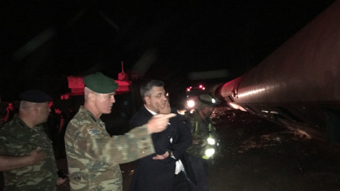 Τζιτζικώστας: «Ευθύνη όλων να εντοπιστούν τα ακριβή αίτια του δυστυχήματος στο Άδενδρο»