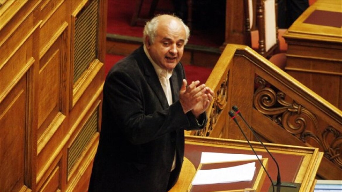 Καραθανασόπουλος: «Νέο μνημόνιο με θανατηφόρο μείγμα για τον ελληνικό λαό η συμφωνία»