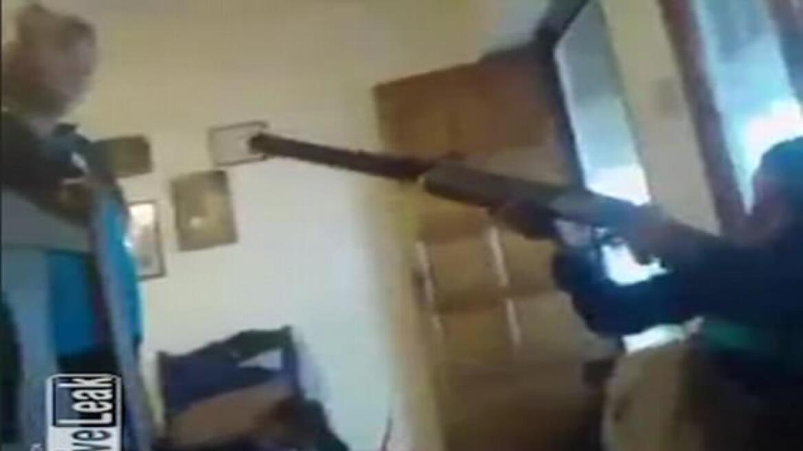 Βίντεο - σοκ: Ένας 13χρονος πυροβολεί και σκοτώνει κατά λάθος συνομήλική του 