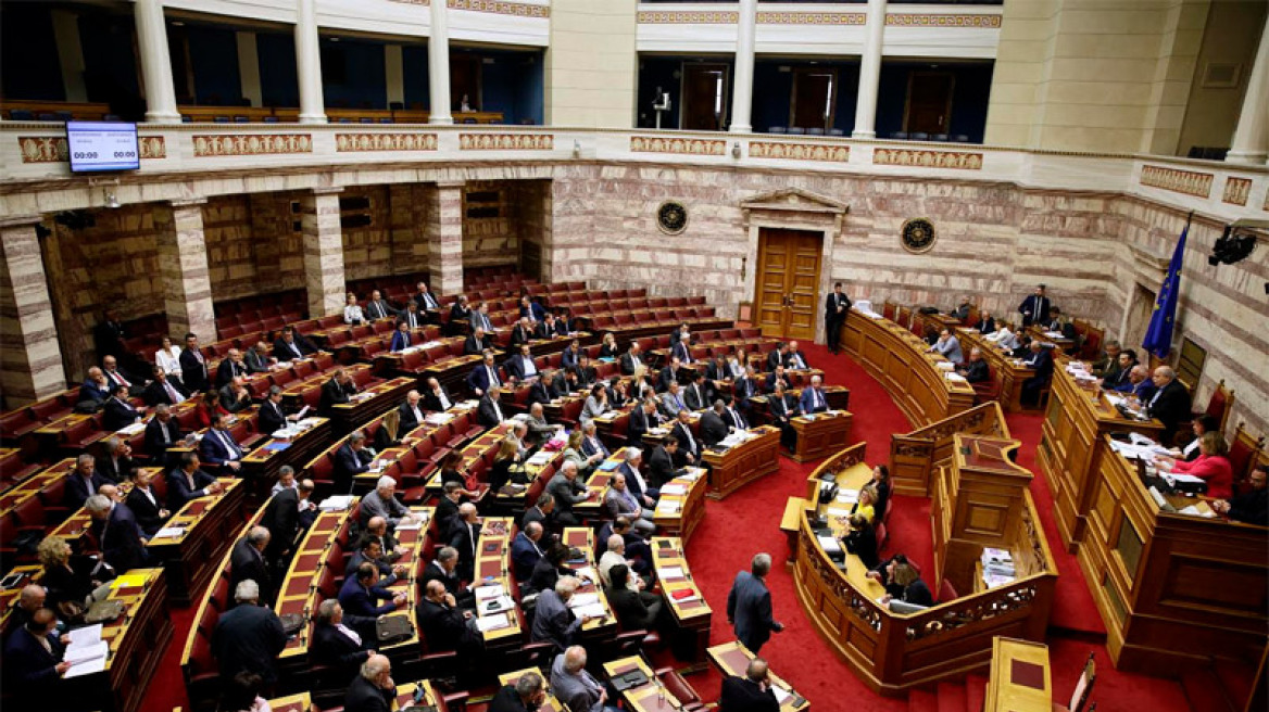 Σε ονομαστική ψηφοφορία για να «μπετονάρει» τους βουλευτές του καταφεύγει ο Τσίπρας