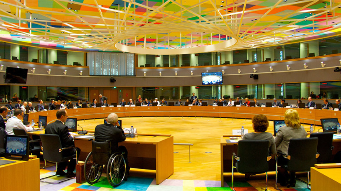  Στην κόψη του ξυραφιού για συμφωνία στο Eurogroup