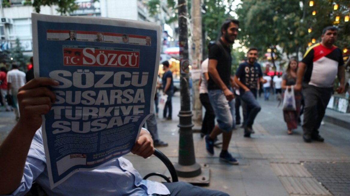 Κυνήγι δημοσιογράφων από τον Ερντογάν: Συνελήφθησαν οι συντάκτες καθημερινής εφημερίδας