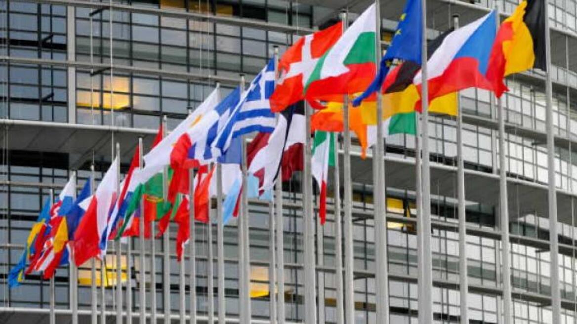 Τι γράφει ο βελγικός Τύπος για τις ελληνικές ελπίδες στο σημερινό Eurogroup