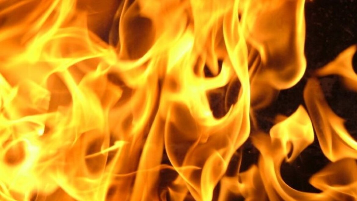 Κέρκυρα: Φωτιά σε γεμάτο κόσμο πρακτορείο του ΟΠΑΠ έβαλε 50χρονος