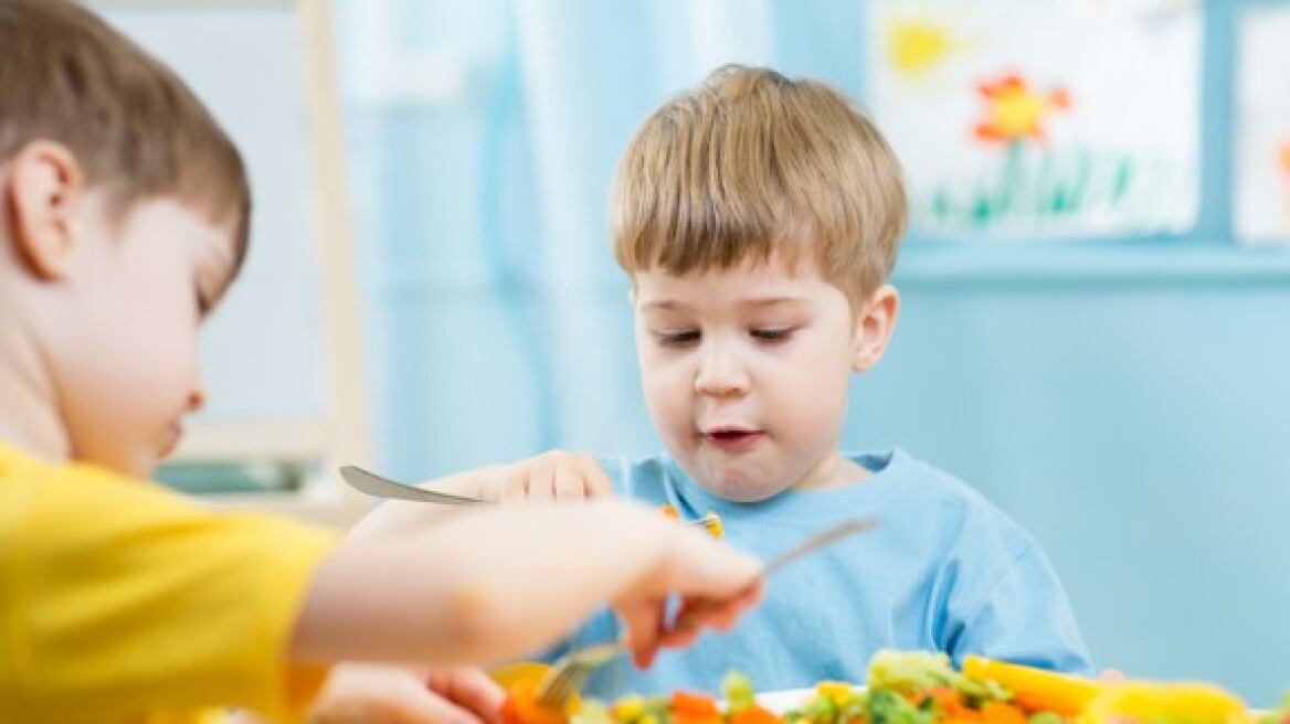 Έξυπνα tips για να τρώνε το φαγητό τους τα παιδι