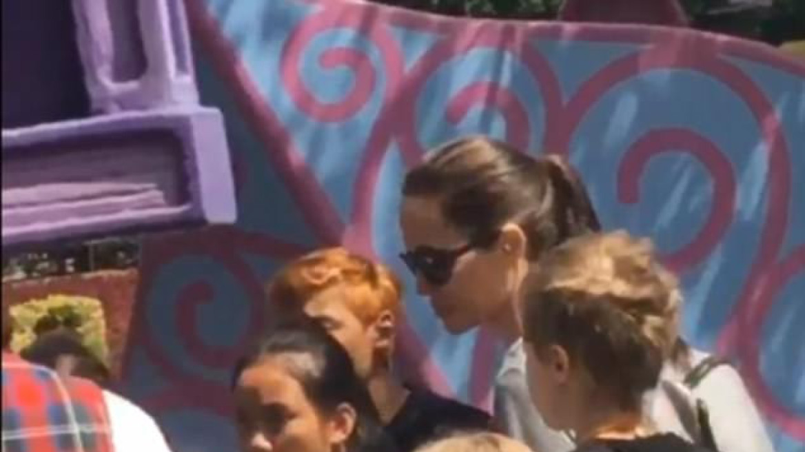 Στη Disneyland η Angelina Jolie για τα γενέθλια της κόρης της 