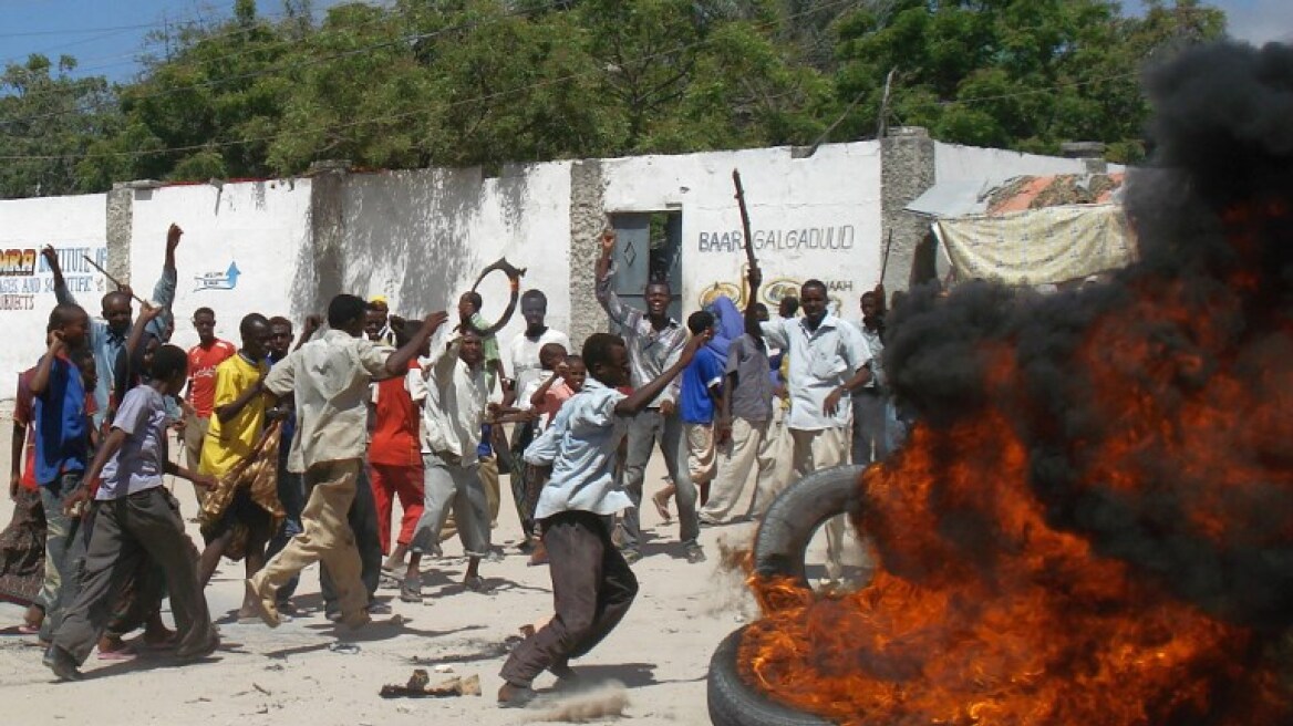 Σομαλία: Ισλαμιστές λιθοβόλησαν μέχρι θανάτου έναν άνδρα που κατηγόρησαν για μοιχεία