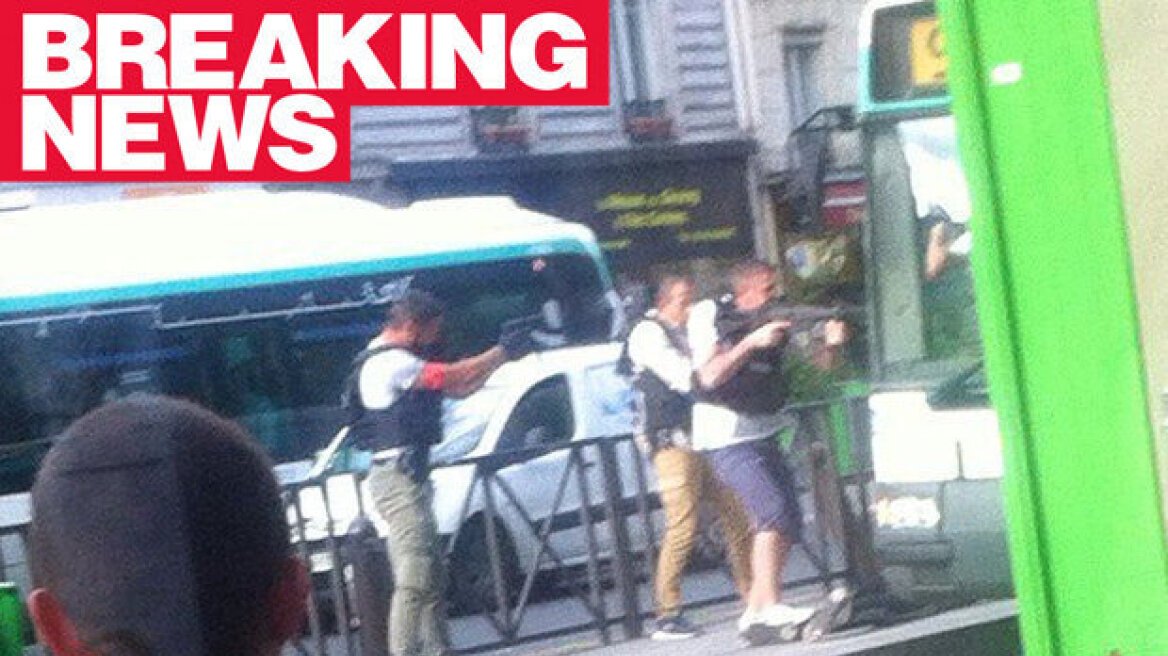 Three men in Paris threatening to blow up bus! (PHOTOS) (Upd2)