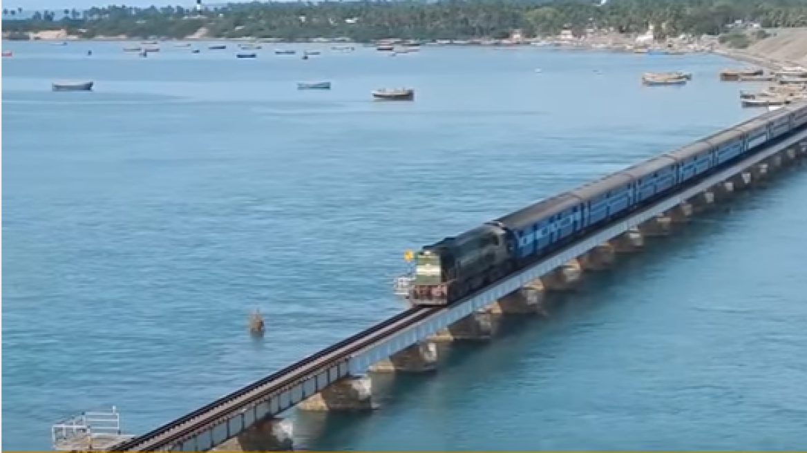 The most dangerous railroads in the world! (video)