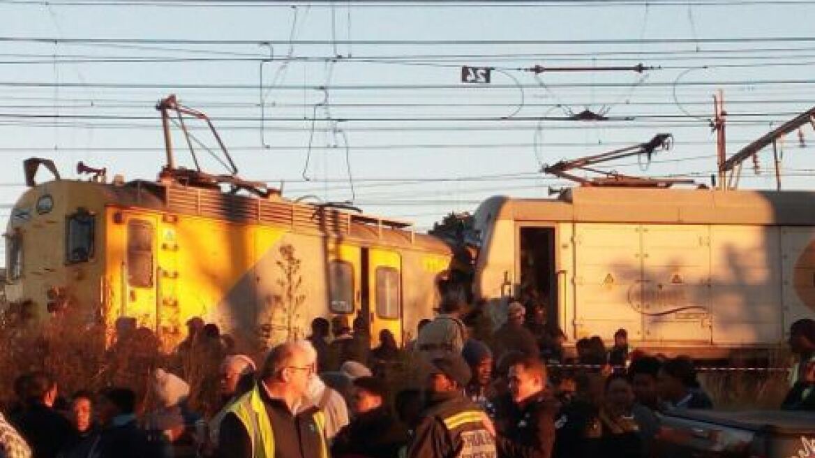 Ένας νεκρός και 100 τραυματίες από σύγκρουση δύο τρένων κοντά στο Γιοχάνεσμπουργκ