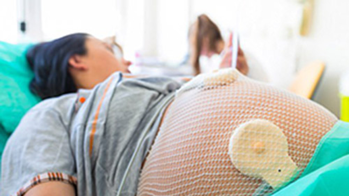Έρευνα: Ευεργετική η τσίχλα για τις γυναίκες που γεννούν με καισαρική 