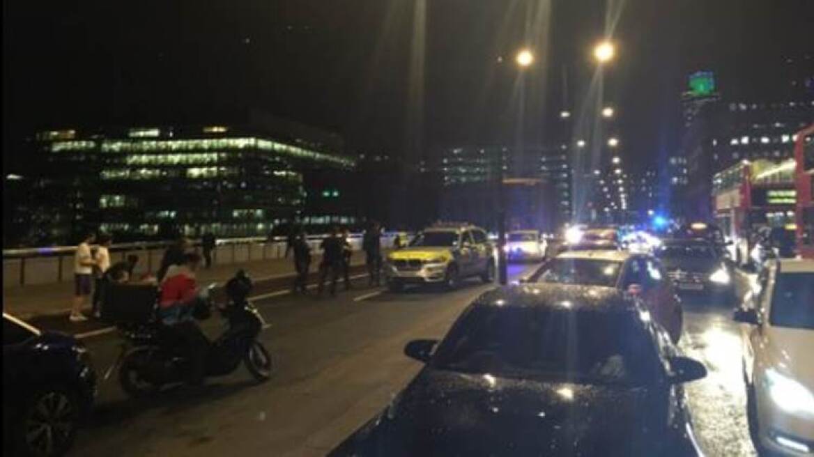 Λονδίνο: Ήρωας αστυνομικός επιτέθηκε στους τρομοκράτες με το γκλομπ του και μαχαιρώθηκε