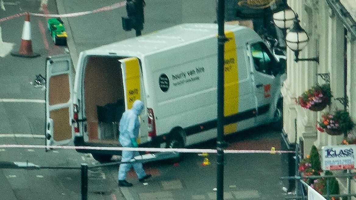 Βρέθηκαν βόμβες μολότοφ στο όχημα των τριών δραστών της επίθεσης στο Λονδίνο