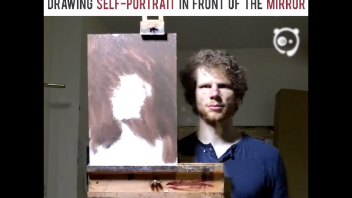 Ζωγραφίζει το πορτραίτο του μπροστά στον καθρέφτη! (ΒΙΝΤΕΟ)