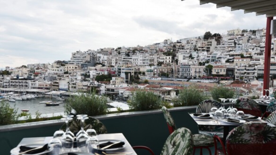 Η Αθήνα από ψηλά: 6 ταράτσες για το καλοκαίρι