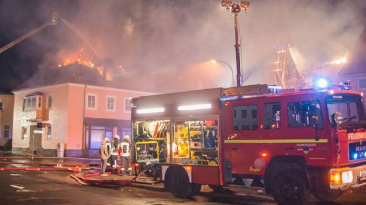 Γερμανία: Δεκάδες τραυματίες από φωτιά που ξέσπασε σε κέντρο μεταναστών
