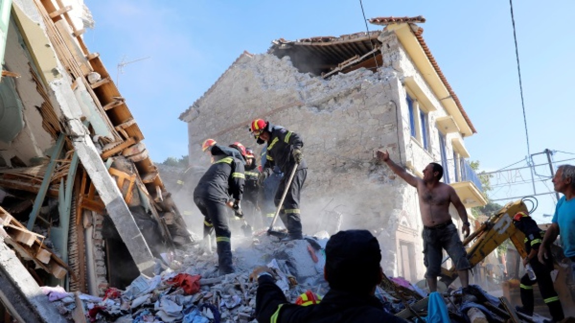Φονικός σεισμός στη Λέσβο: Μια νεκρή, 15 τραυματίες και ένα χωριό-φάντασμα