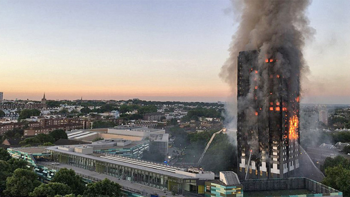 Ο «Πύργος της Κολάσεως» στο Λονδίνο: Νεκροί από τη φωτιά σε κτήριο 24 ορόφων