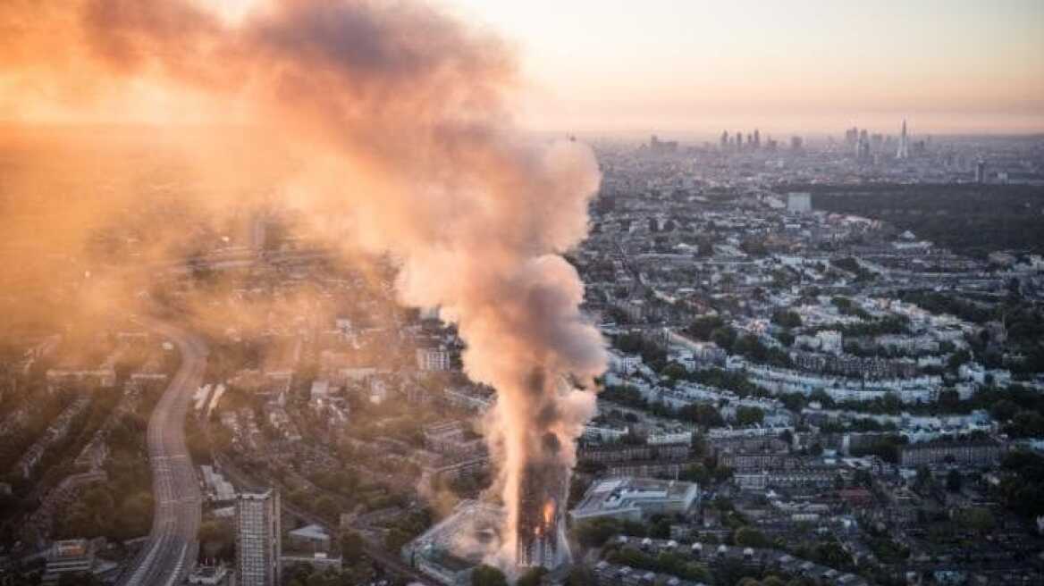 Λονδίνο: Τρεις θεωρίες για τα αίτια της πυρκαγιάς στο Grenfell Tower