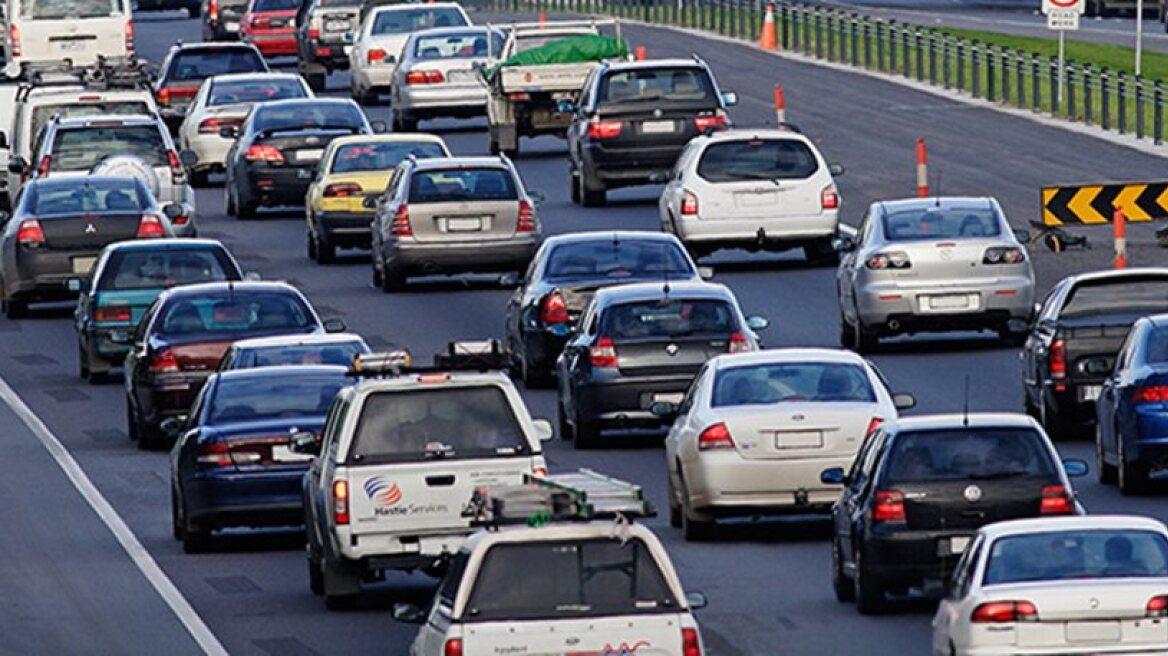 Ειδοποιητήρια σε 1.150.000 φορολογούμενους για ανασφάλιστα οχήματα στέλνει η ΑΑΔΕ
