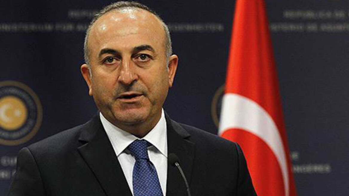 Τσαβούσογλου: Η Τουρκία στηρίζει την ένταξη των Σκοπίων στο ΝΑΤΟ