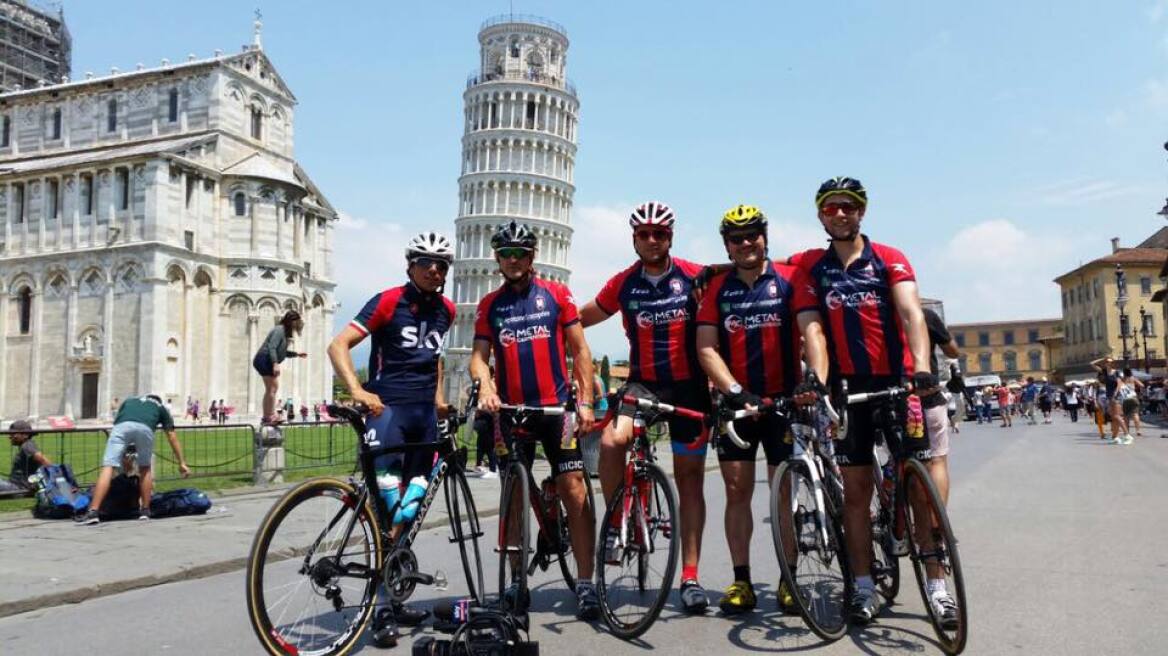 Ο προπονητής της Κροτόνε διέσχισε την Ιταλία με ποδήλατο εξοφλώντας το στοίχημα προς τους παίκτες του!