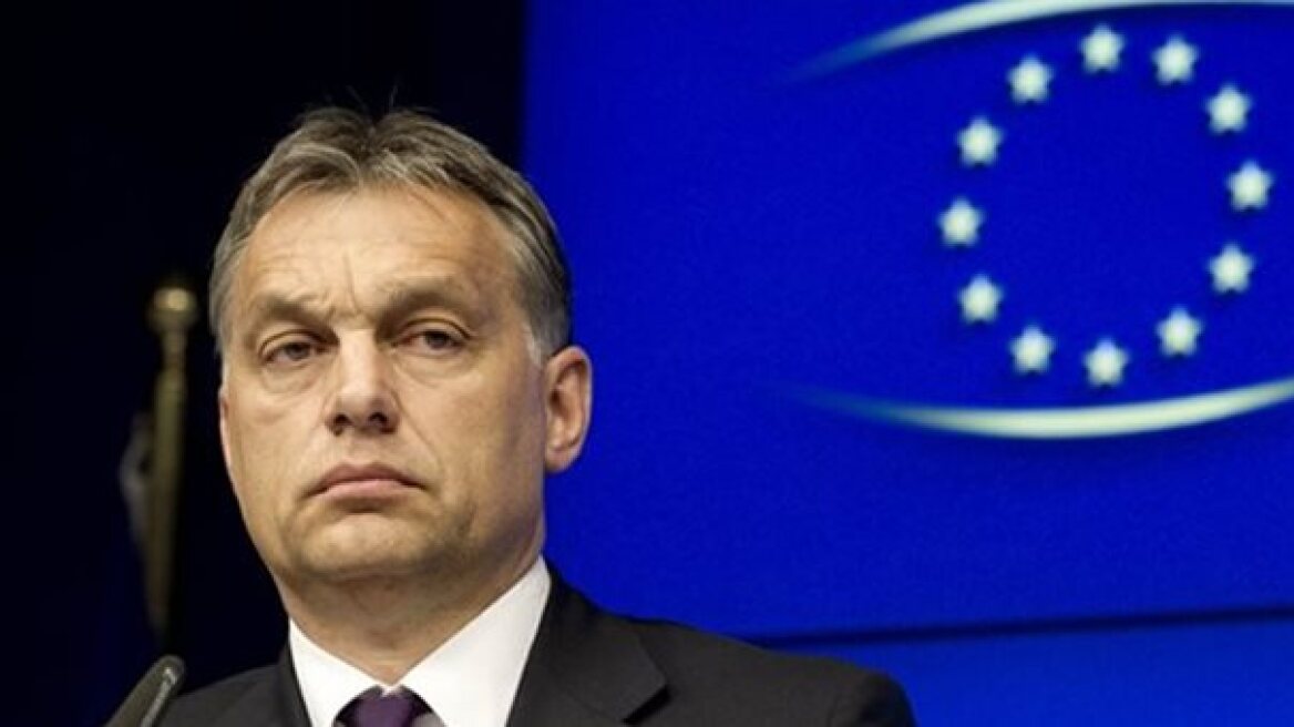  Πολωνία και Ουγγαρία εναντίον Μακρόν - Στήριξη στον Γάλλο πρόεδρο από τη Μέρκελ