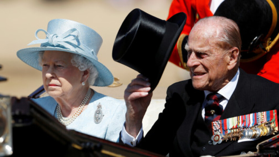 Εξιτήριο από το νοσοκομείο πήρε ο 96χρονος πρίγκιπας Φίλιππος