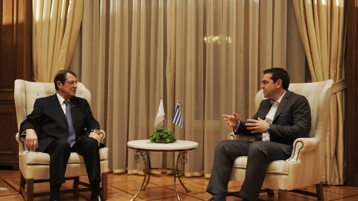 Κύπριος κυβερνητικός εκπρόσωπος: Το βράδυ, πιθανή μία νέα συνάντηση Αναστασιάδη-Τσίπρα