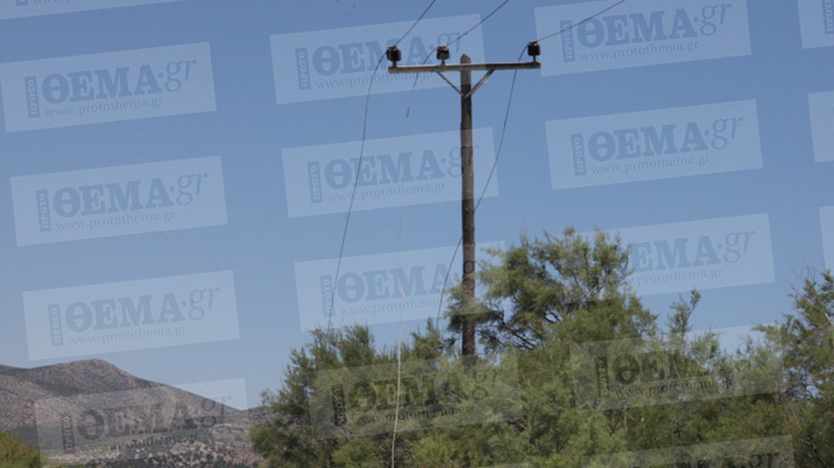 Φωτογραφίες από Σχοινιά: Κομμένα τα καλώδια της ΔΕΗ πάνω στα οποία έπεσε το ελικόπτερο