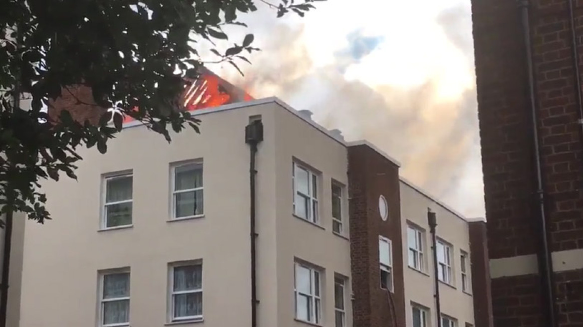 Λονδίνο: Νέος συναγερμός μετά από μεγάλη πυρκαγιά σε κτήριο